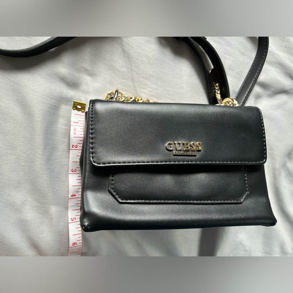 Mini Guess purse - Picture 6 of 7